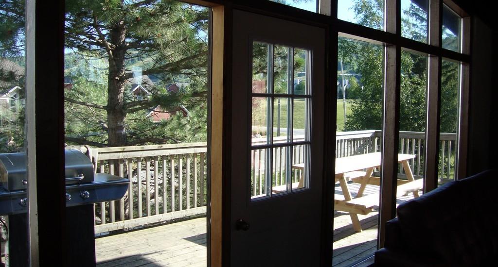 BLUE MOUNTAIN CHALET FOR RENT Pet Policy