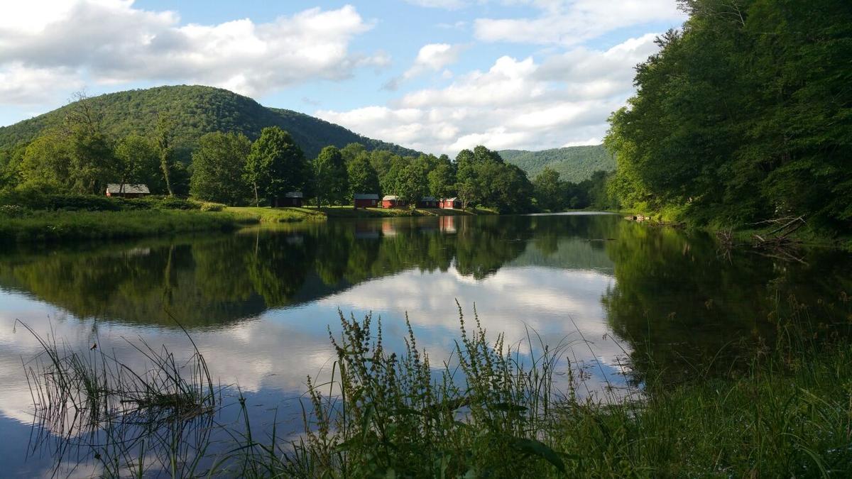 Catskills Riverfront Farmhouse Pet Policy