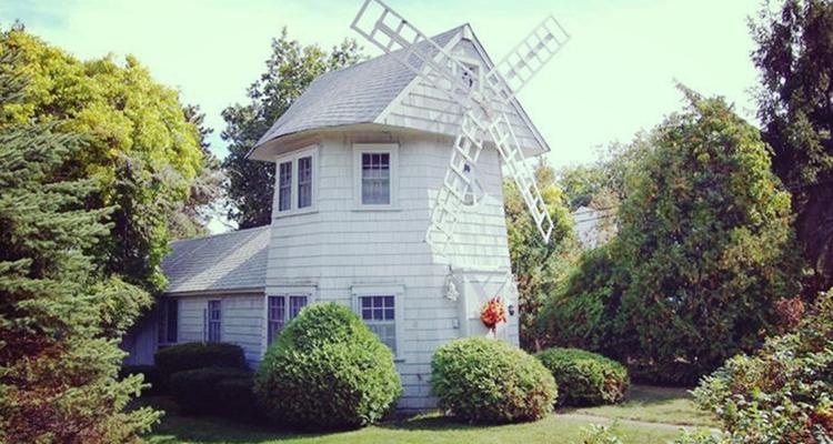 Cape Cod Windmill Cottage Pet Policy