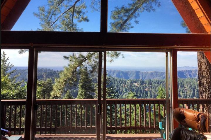 Pet Friendly Hotels In Crestline Ca Bring Fido Pet Friendly Cabin In The Sky Crestline Ca
