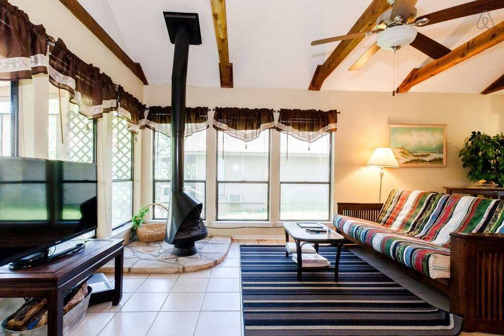 Wimberley Cabin On Cypress Creek Pet Policy