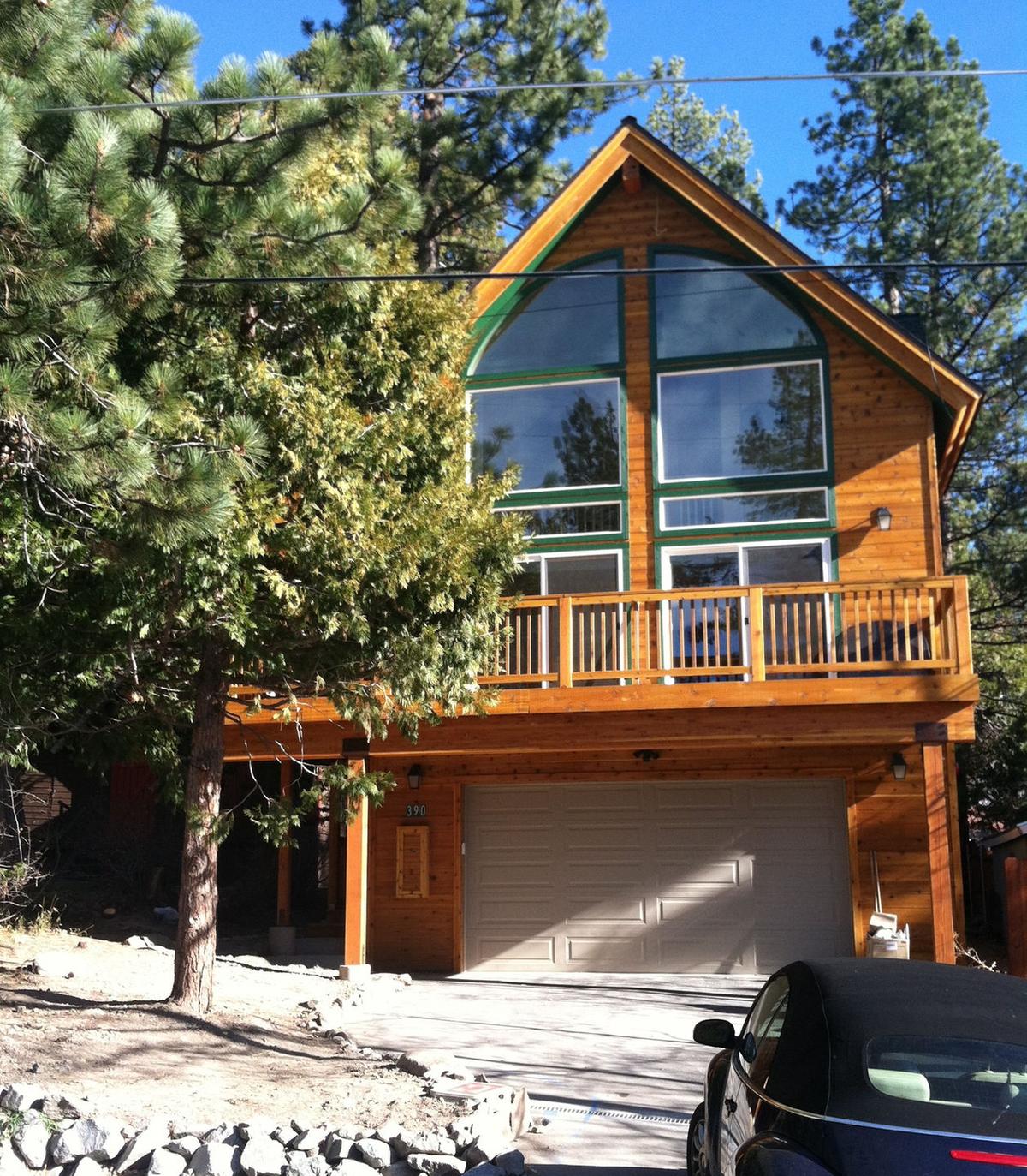 Sunny Lake Tahoe Chalet Pet Policy