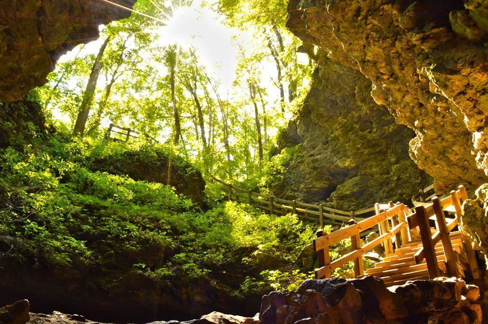 Maquoketa Caves State Park