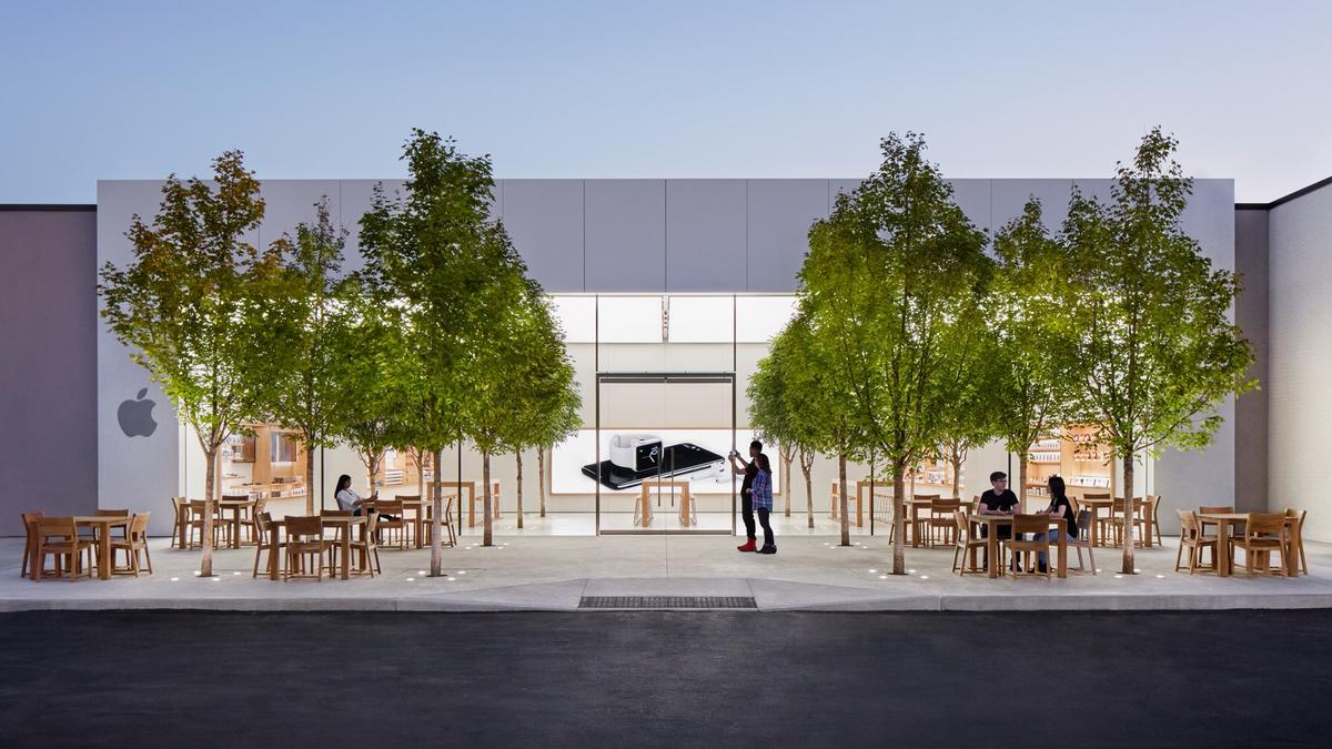 Apple Town Square - Electronics Store