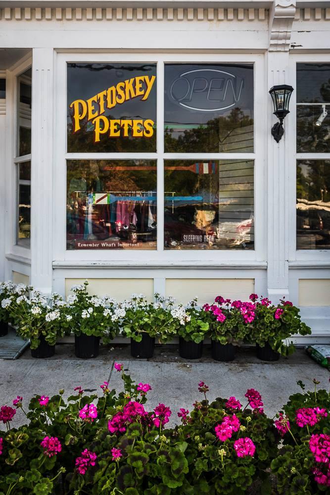 Pet Friendly Petoskey Pete's