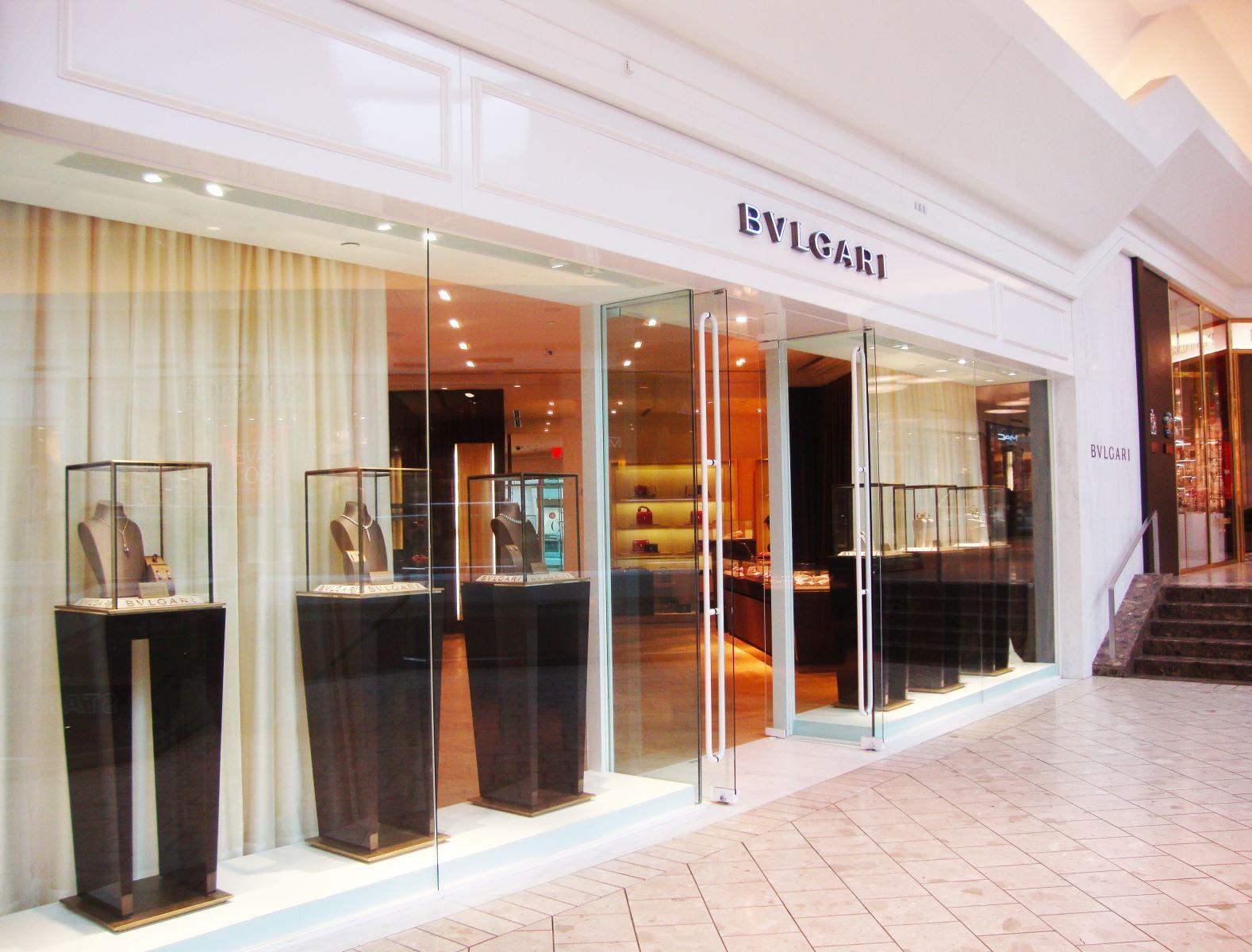 Are Dogs Allowed In The Short Hills Mall