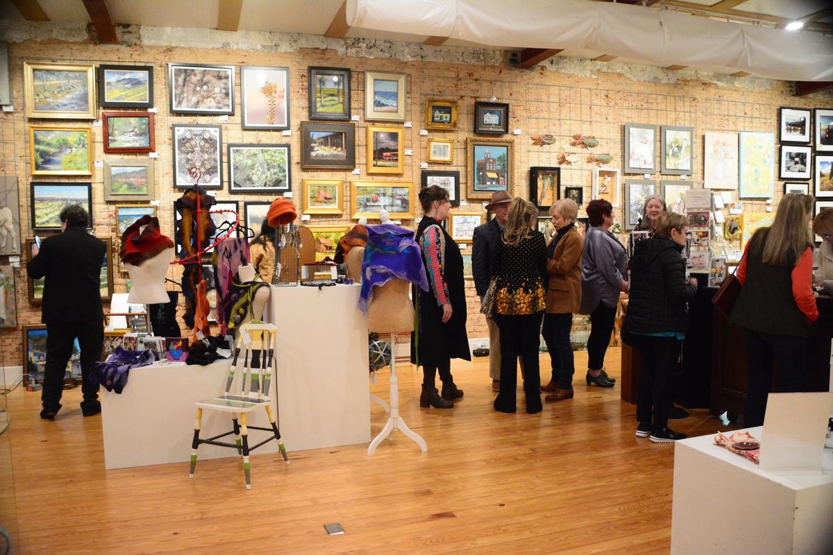 Madison Artists Guild Gallery & MAGallery
