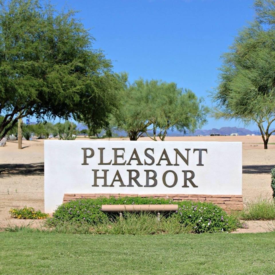 Pet Friendly Pleasant Harbor Marina