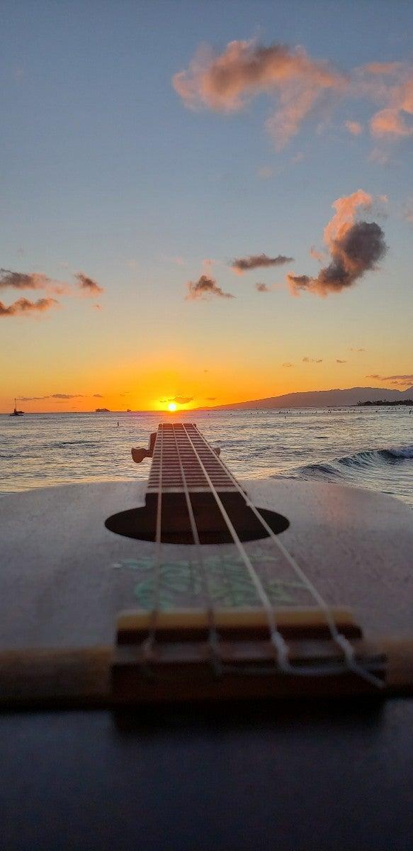 Sunset Ukulele Lessons on Waikiki Beach