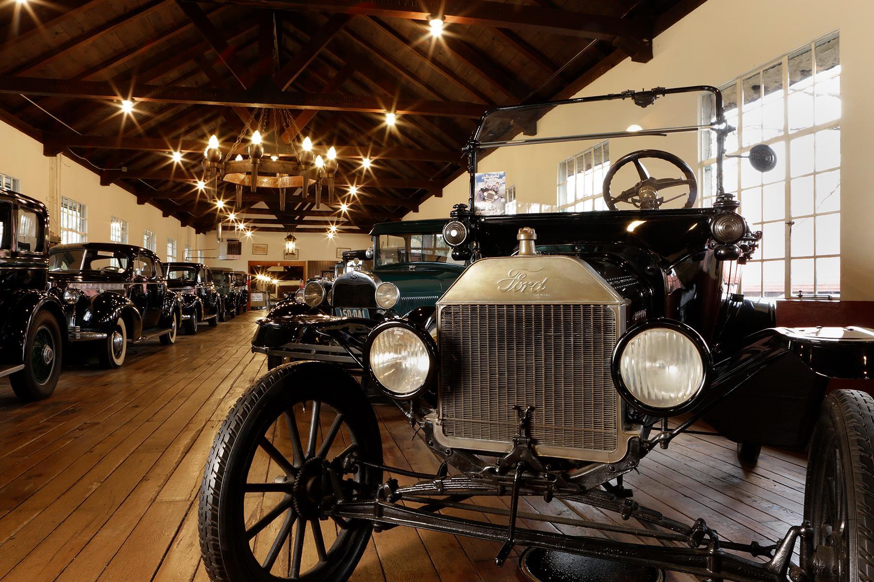 Estes Winn Antique Car Museum