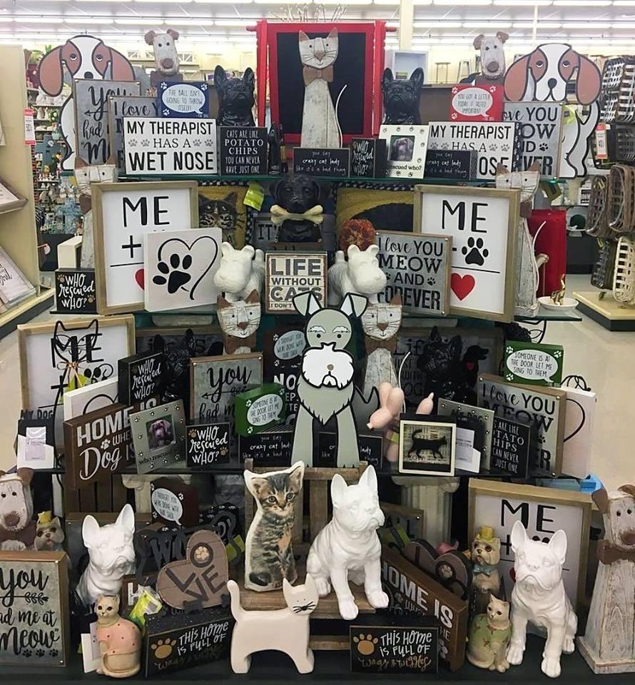 can dogs go in hobby lobby