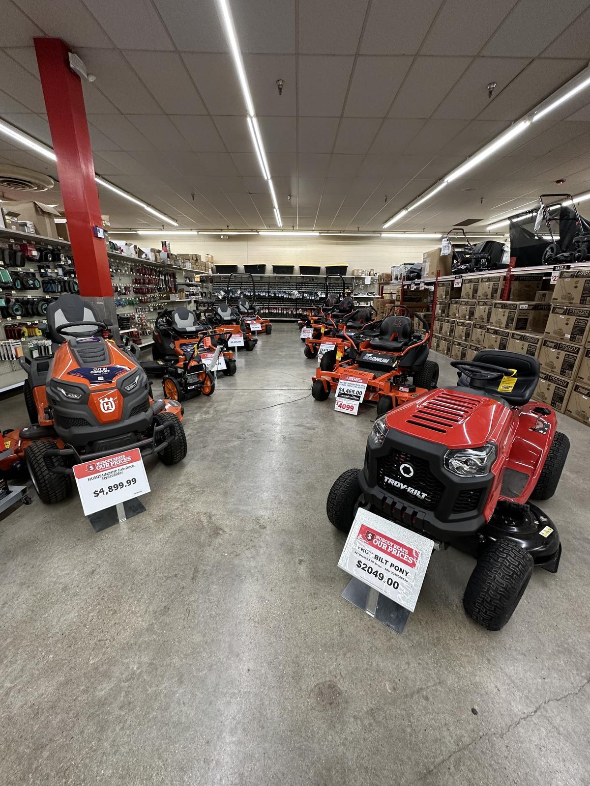 Rural king store riding mowers