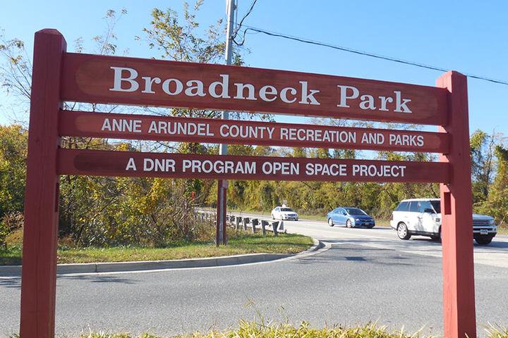 Pet Friendly Broadneck Park