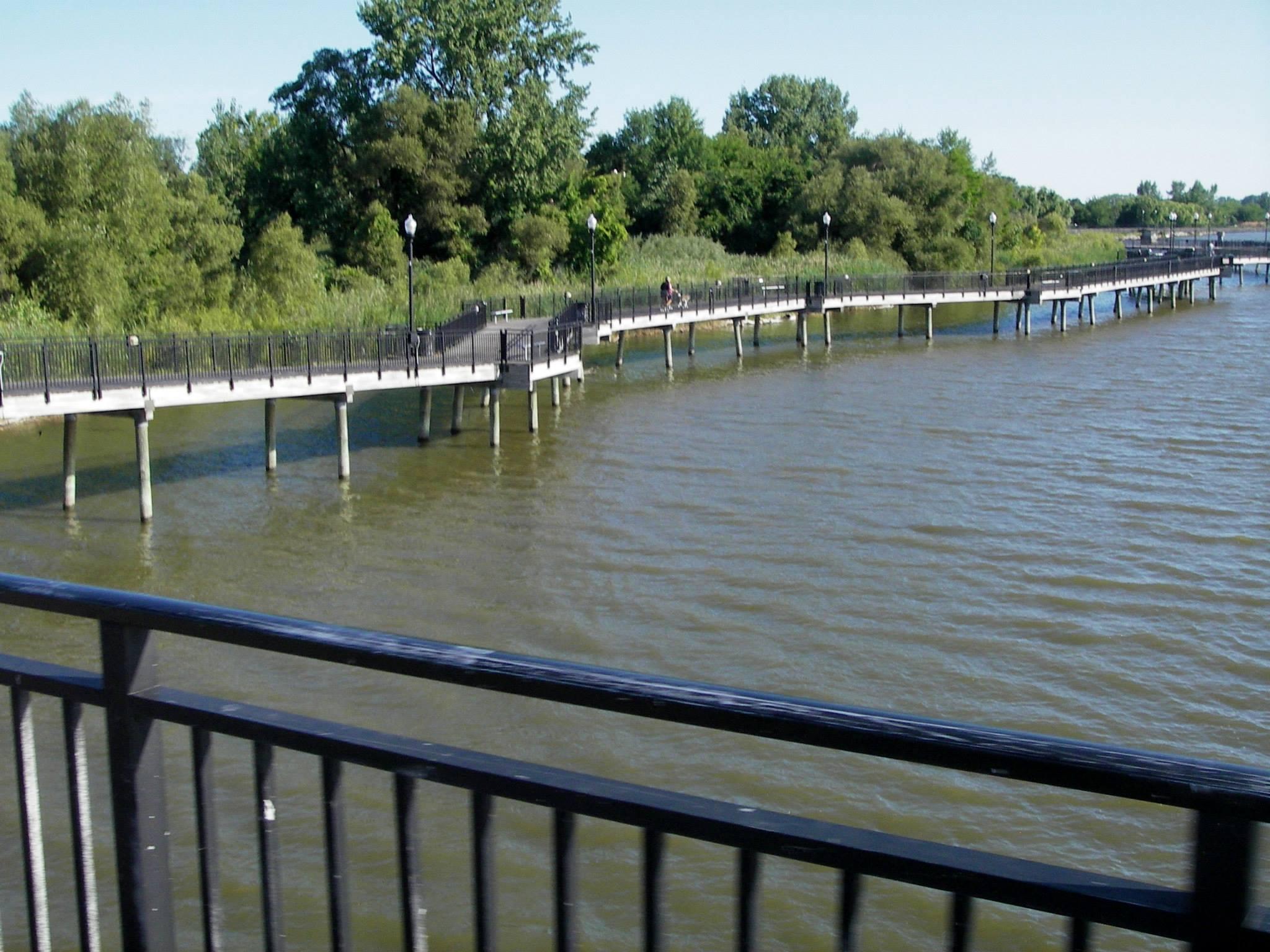 Facilities • Riverwalk/Railtrail Loop