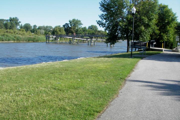 Pet Friendly Shell Rock River Trail (Butler County Nature Trail)
