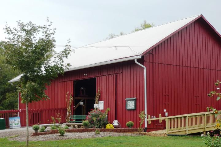 Pet Friendly Willoughby Heritage Farm and Conservation Reserve