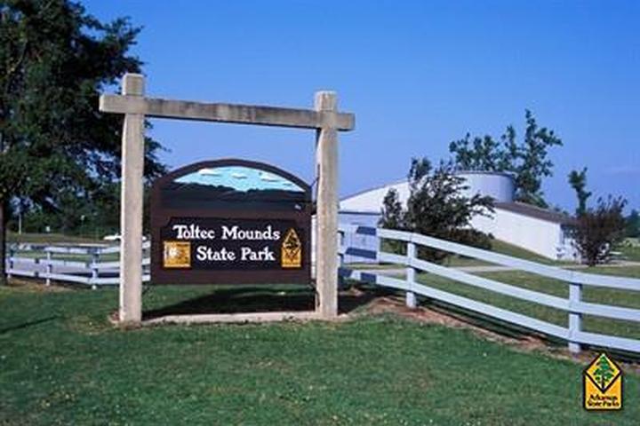 Pet Friendly Toltec Mounds Archaeological State Park