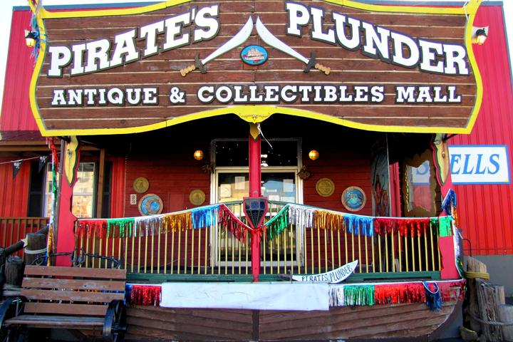 Pet Friendly Pirate's Plunder
