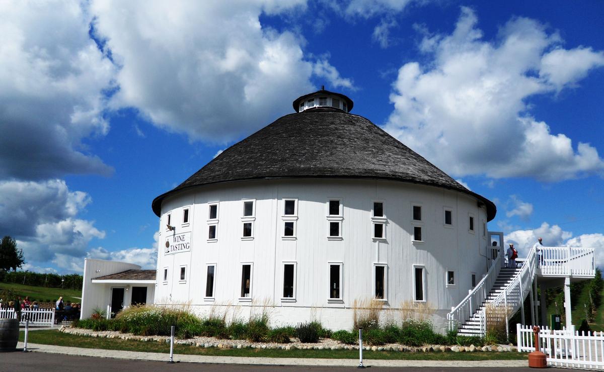 Round Barn Winery