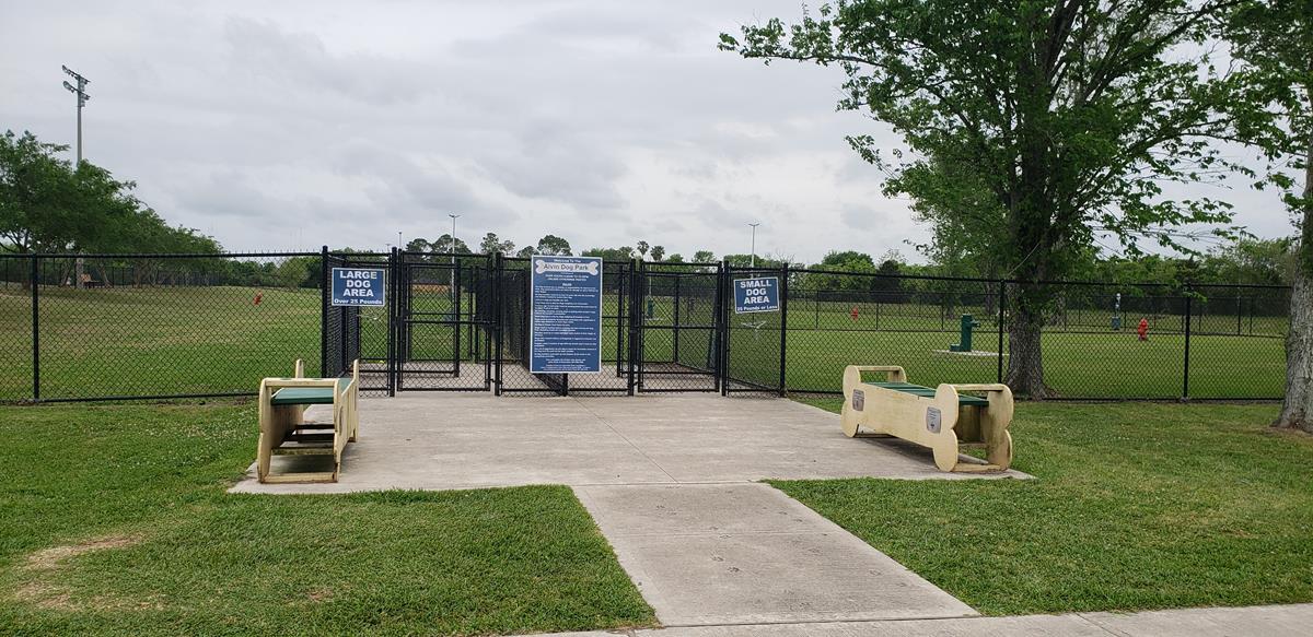 Alvin Dog Park at Bob Briscoe Park