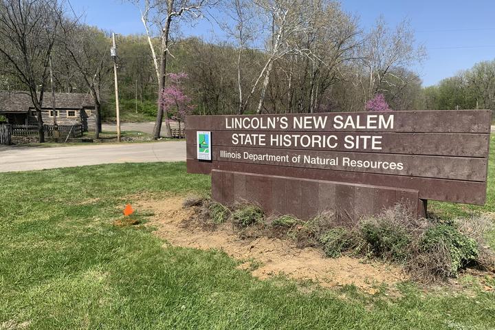 Pet Friendly Lincoln's New Salem State Historic Site