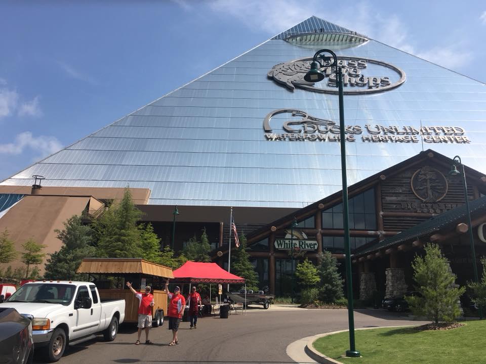 Dog Friendly Shopping In Memphis Tn Bringfido