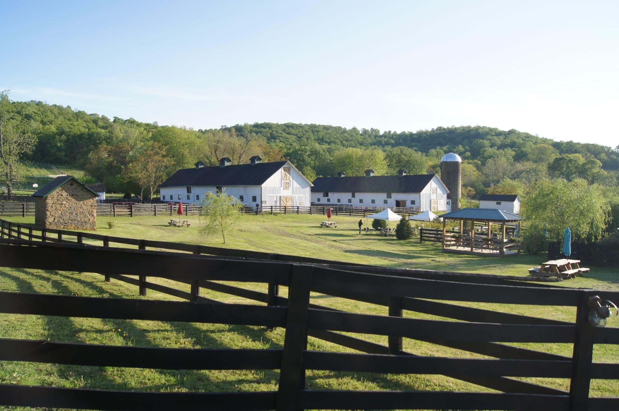Aspen Dale Winery At The Barn