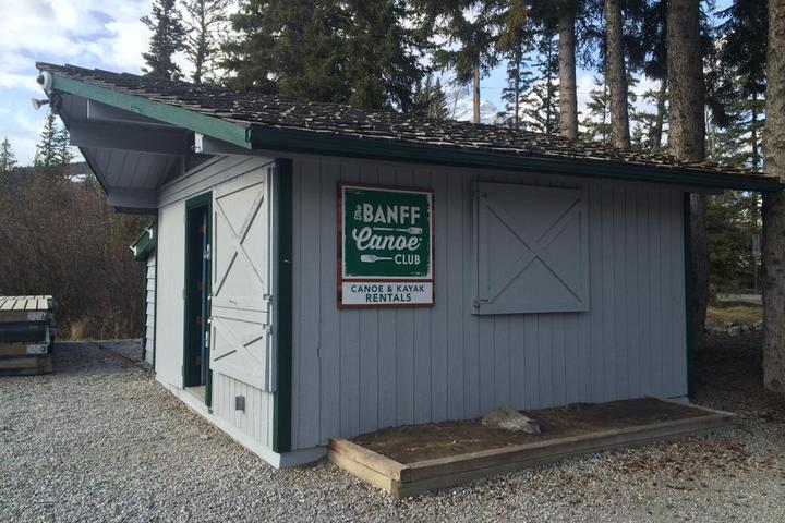 Pet Friendly Banff Canoe Club