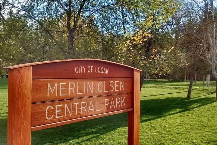Pet Friendly Merlin Olsen Central Park