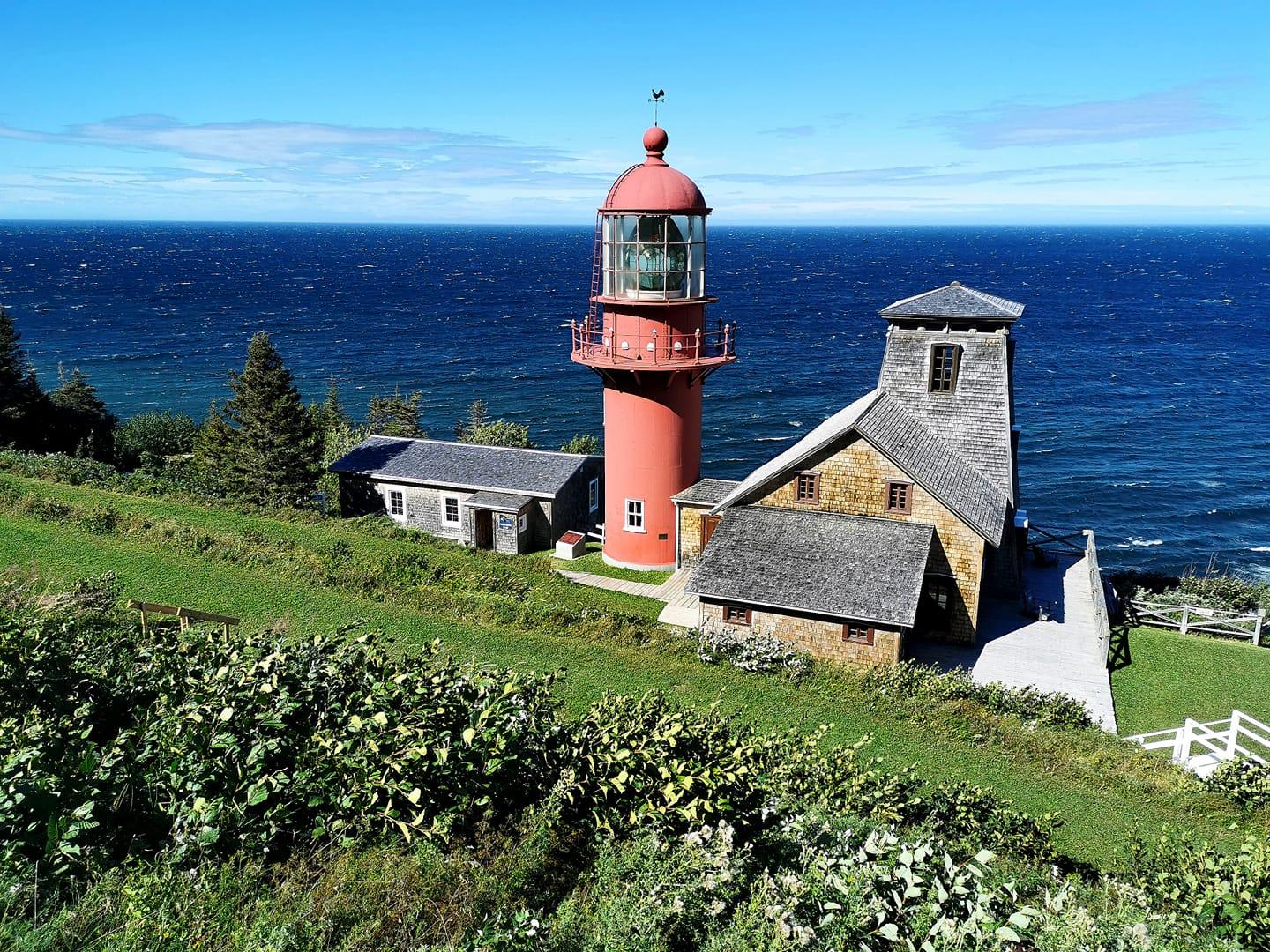 Pet Friendly Pointe-à-la-Renommée Lighthouse