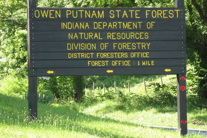 Pet Friendly Owen-Putnam State Forest
