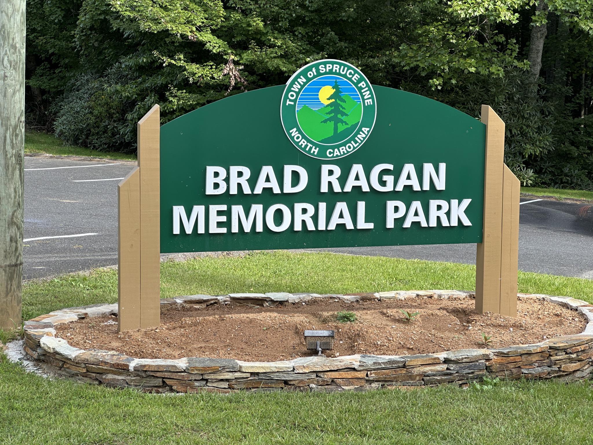 Pet Friendly Brad Ragan Memorial Park