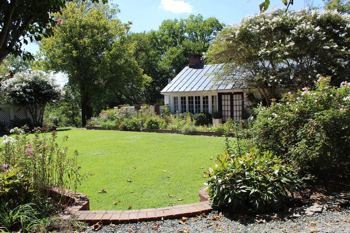 The Clifton Pet Policy