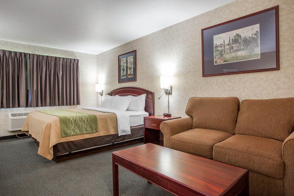 Pet Friendly Hotels In Story City Ia Bringfido