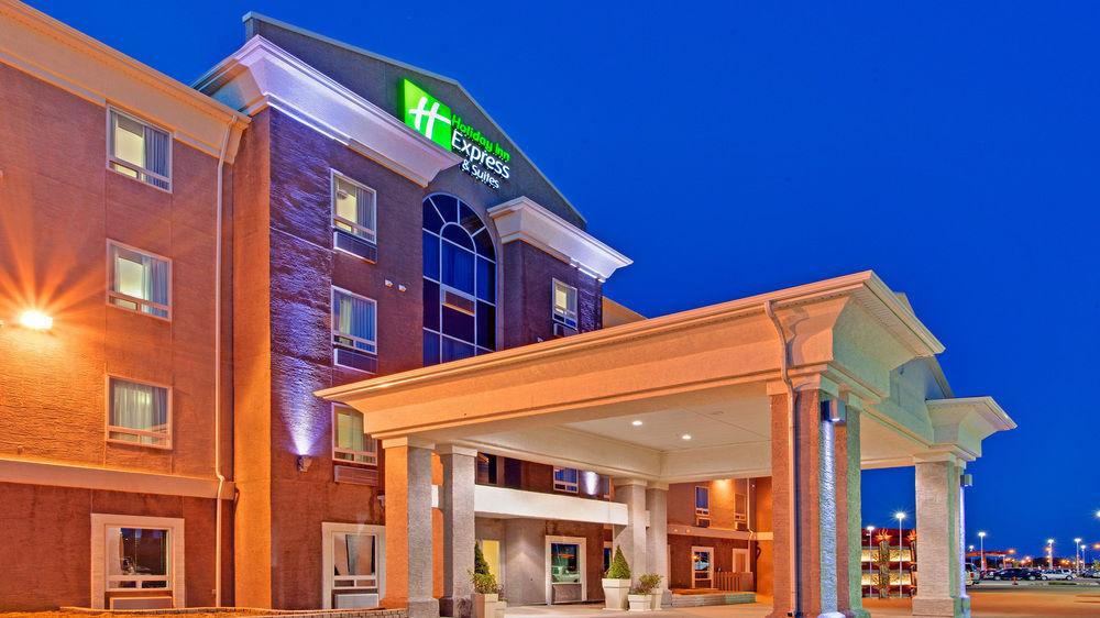 Holiday Inn Express Hotel & Suites Swift Current Pet Policy