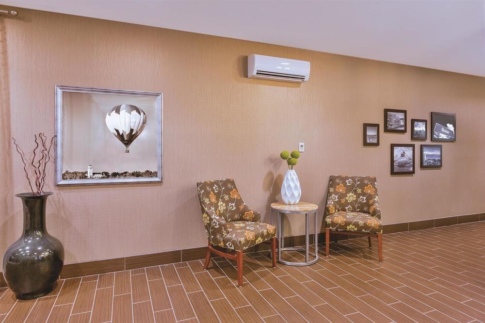 La Quinta Inn Suites Boise Airport Pet Policy