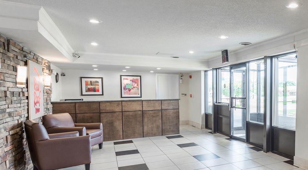 Pet Friendly Hotels In Bloomington Il Bringfido