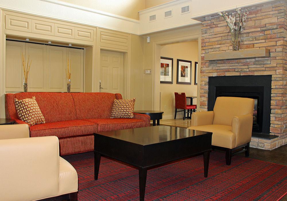 Pet Friendly Hotels In Charlotte Nc Bring Fido