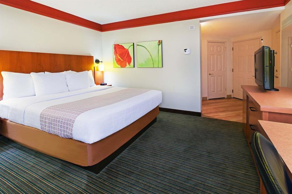 La Quinta Inn Suites New Orleans Downtown Pet Policy