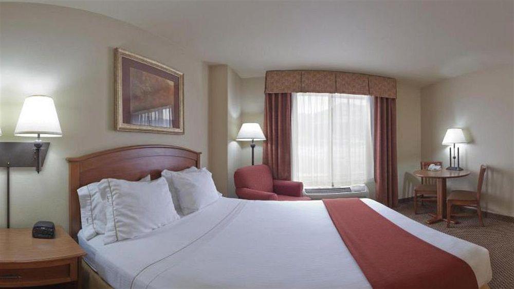 promo-60-off-holiday-inn-express-hotel-suites-cedar-city-united