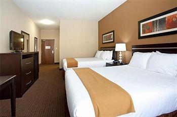 Holiday Inn Express Hotel Suites Lamar Pet Policy