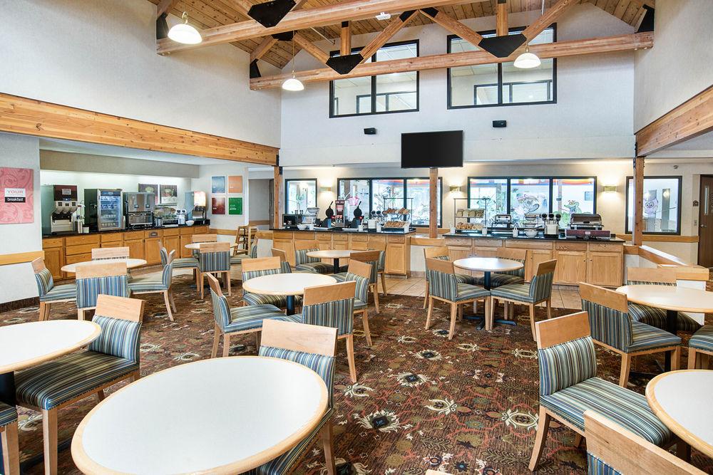 Comfort Inn West Pet Policy