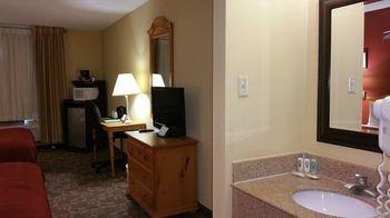 Quality Inn Topeka Pet Policy