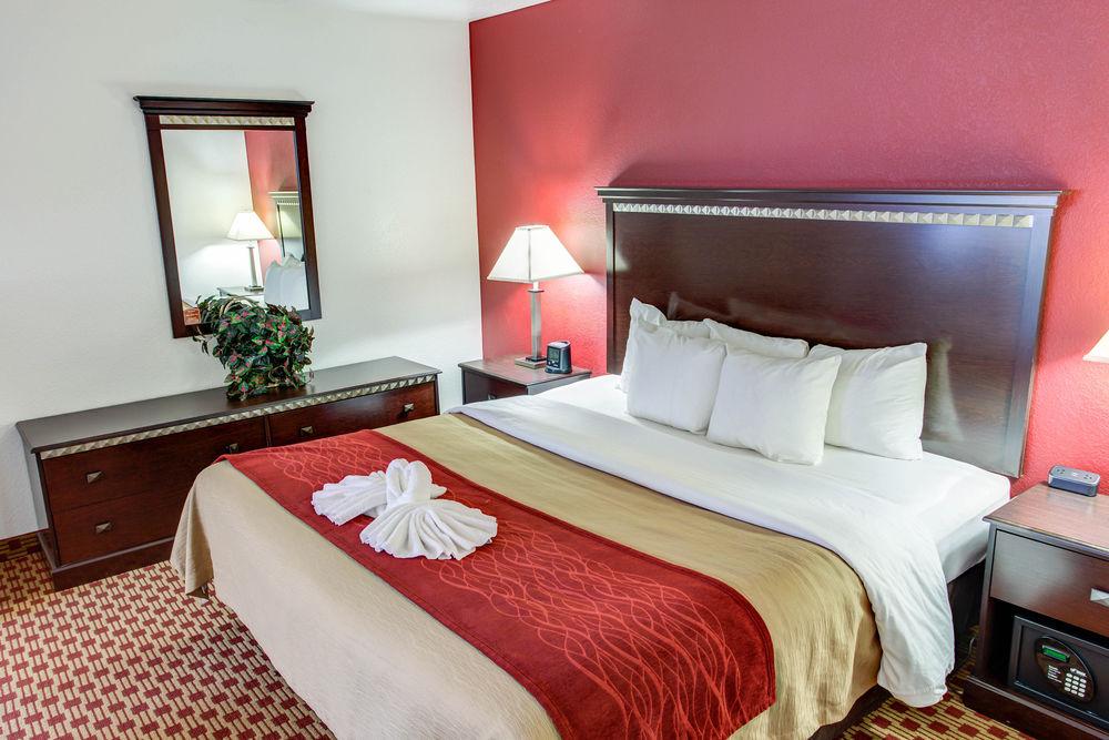 Comfort Inn Suites Greeley Pet Policy
