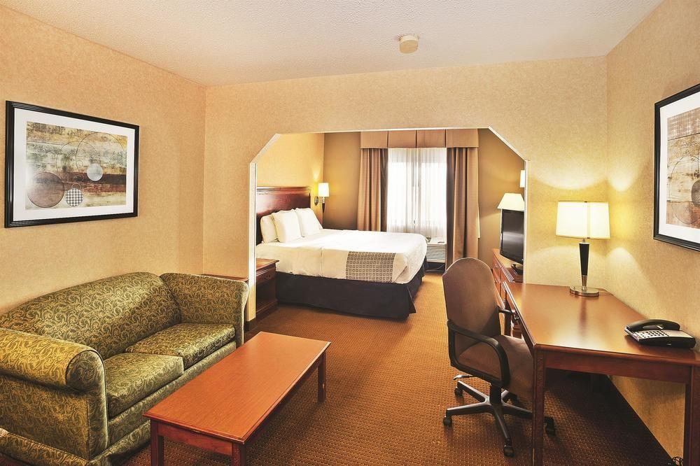 Pet Friendly Hotels In Erie Pa Bringfido