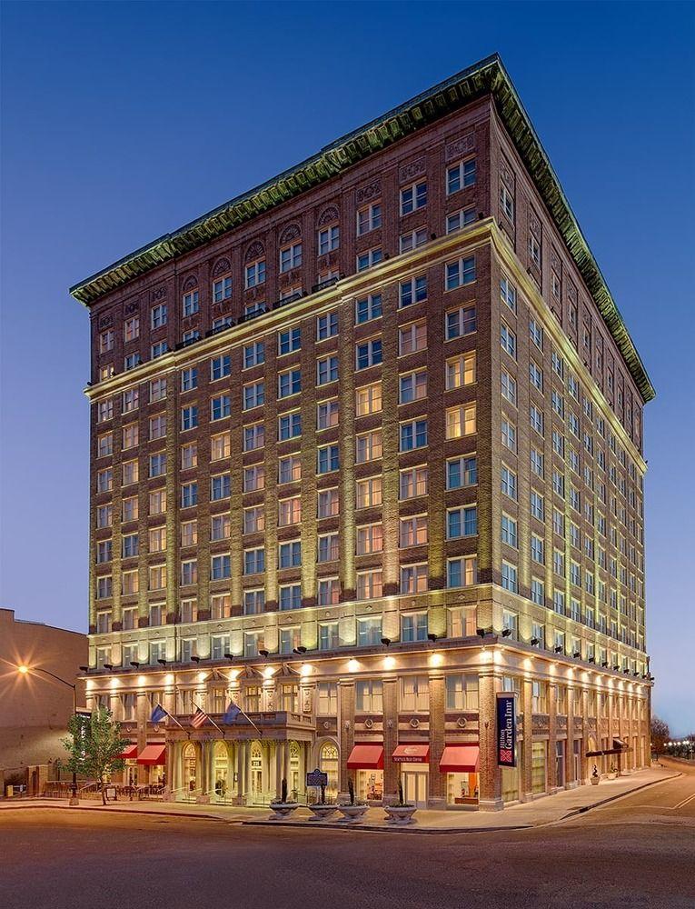 pet friendly hotels in downtown jackson ms