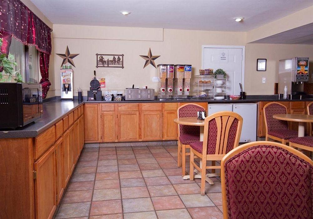 OYO Hotel Amarillo Downtown Pet Policy