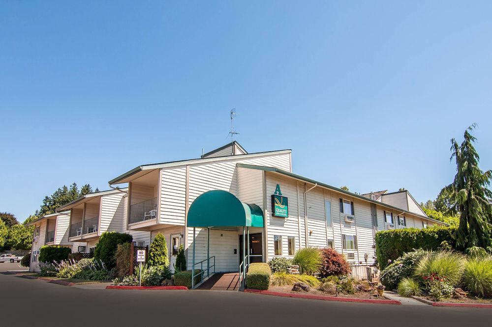 Quality Inn & Suites Vancouver Pet Policy