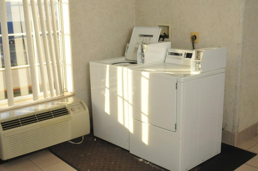 Comfort Suites Newark Pet Policy