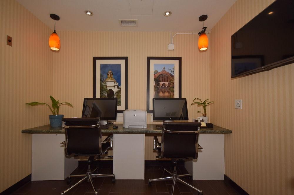 Comfort Inn Gaslamp Convention Center Pet Policy